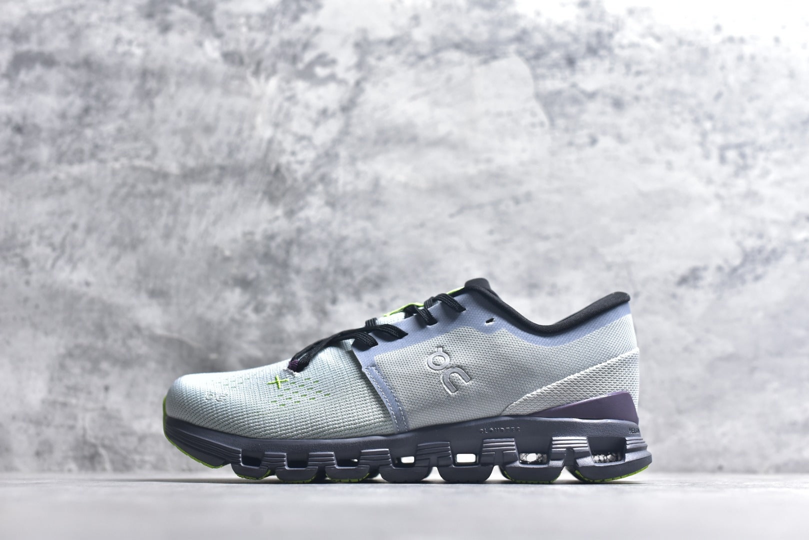 On Cloud X 4 Low-Top Running Sneaker 3ME30040818