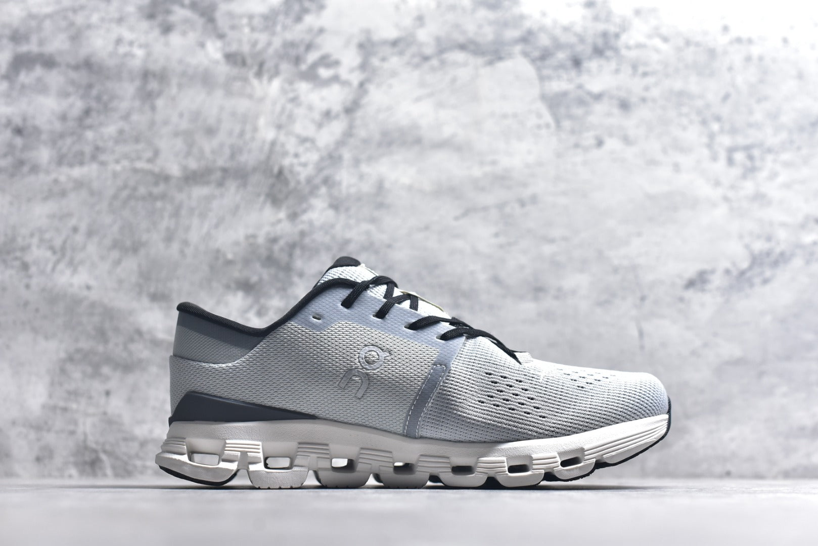 On Cloud X 4 Low-Top Running Sneaker 3ME30041147
