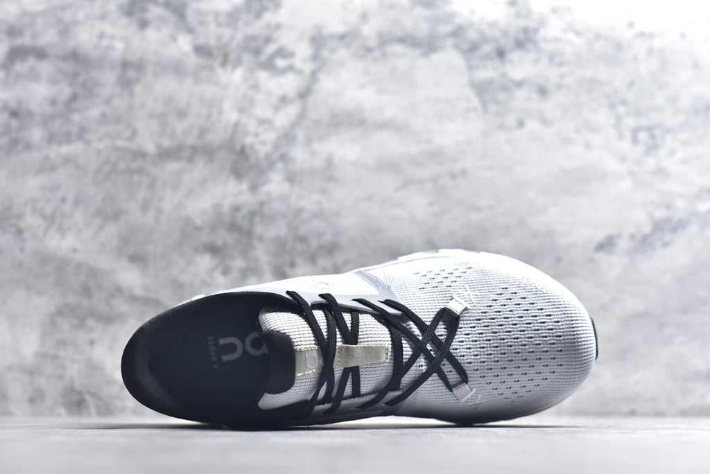 On Cloud X 4 Low-Top Running Sneaker 3ME30041147