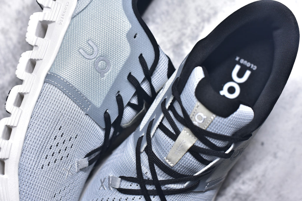 On Cloud X 4 Low-Top Running Sneaker 3ME30041147