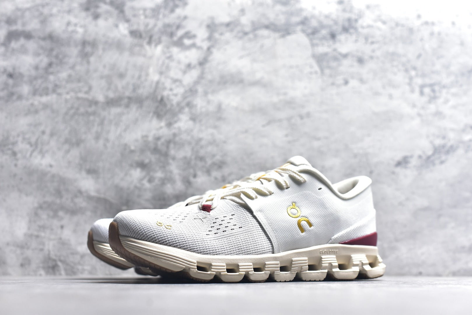 On Cloud X 4 Women's Low-Top Running Sneaker 3WF10572734