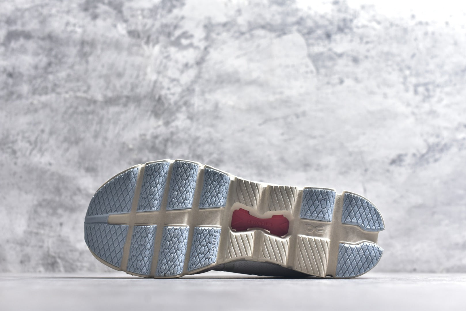 On Cloud X 4 Women's Low-Top Running Sneaker 3WE30073297