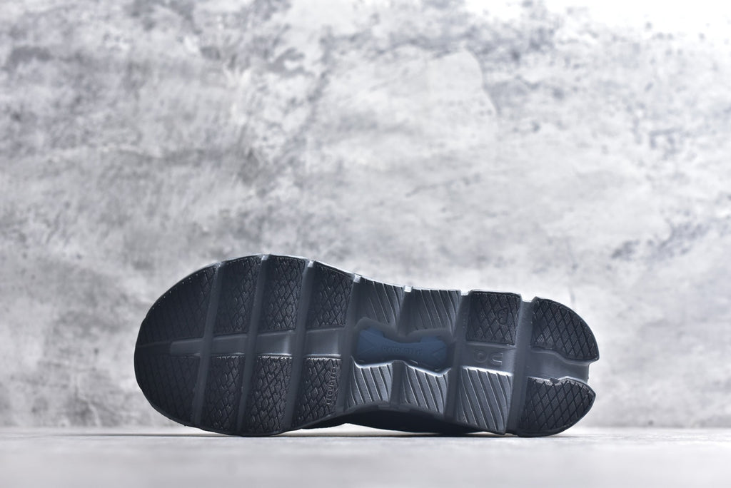 On Cloud X 4 Low-Top Running Sneaker 3ME30041446