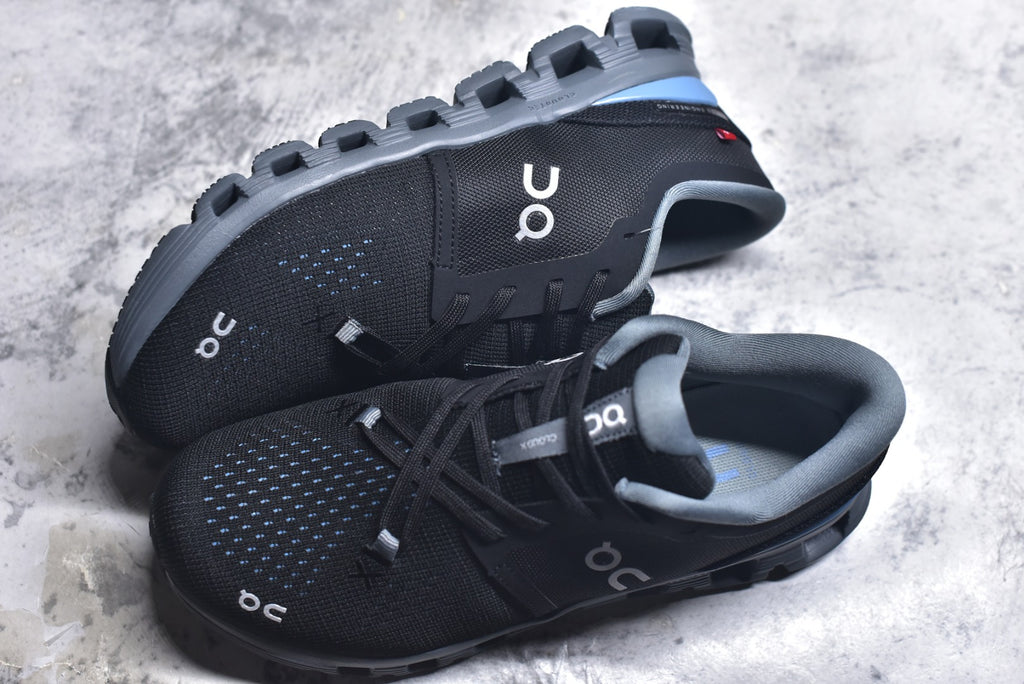 On Cloud X 4 Low-Top Running Sneaker 3ME30041446