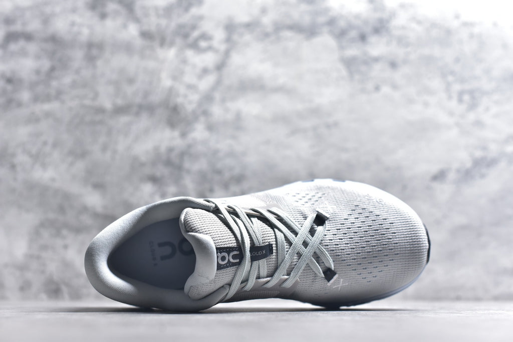 On Cloud X 4 Women's Low-Top Running Sneaker 3WE30073278