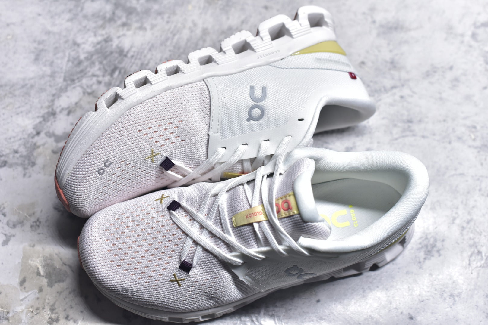 On Cloud X 4 Women's Low-Top Running Sneaker 3WE30071217