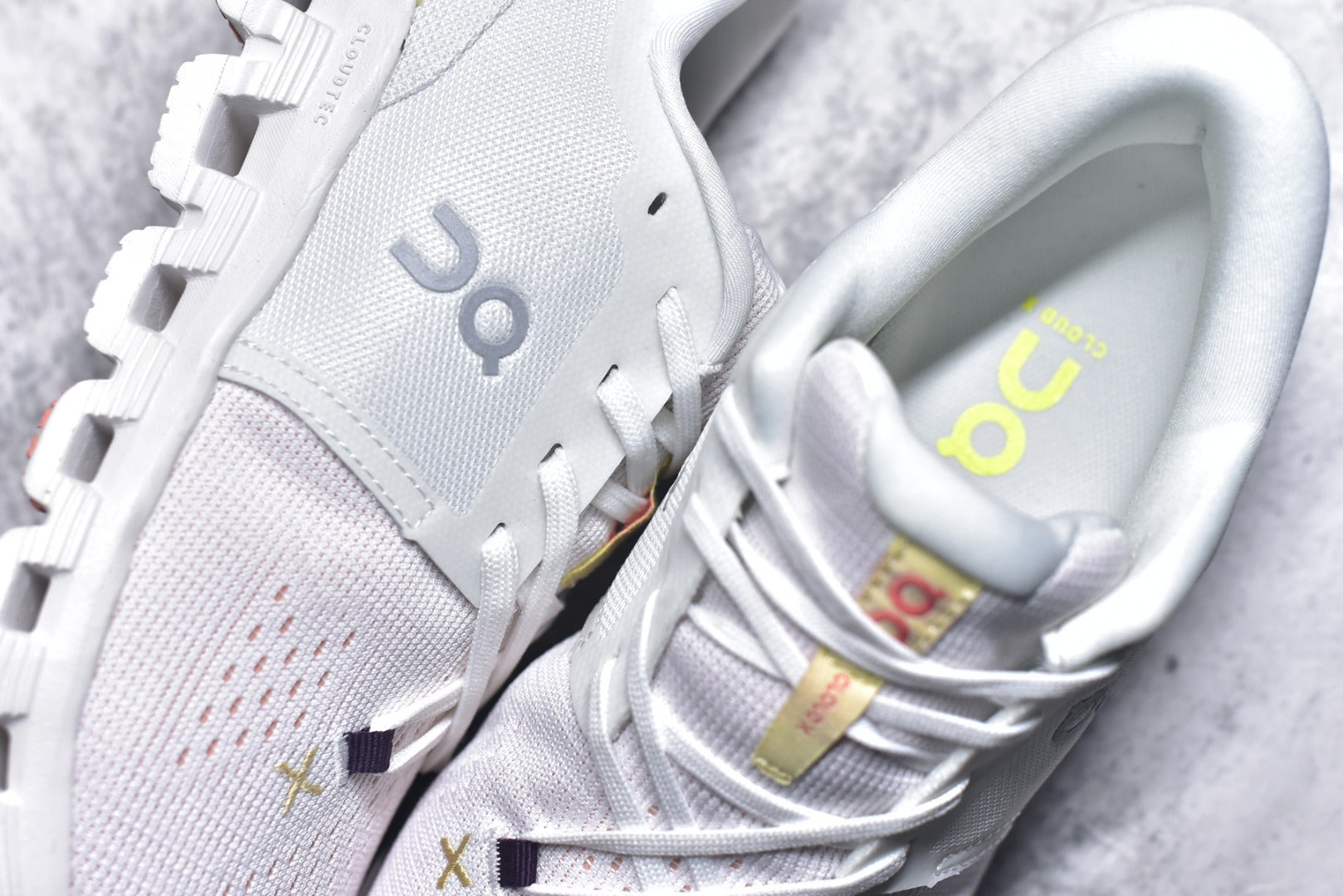 On Cloud X 4 Women's Low-Top Running Sneaker 3WE30071217