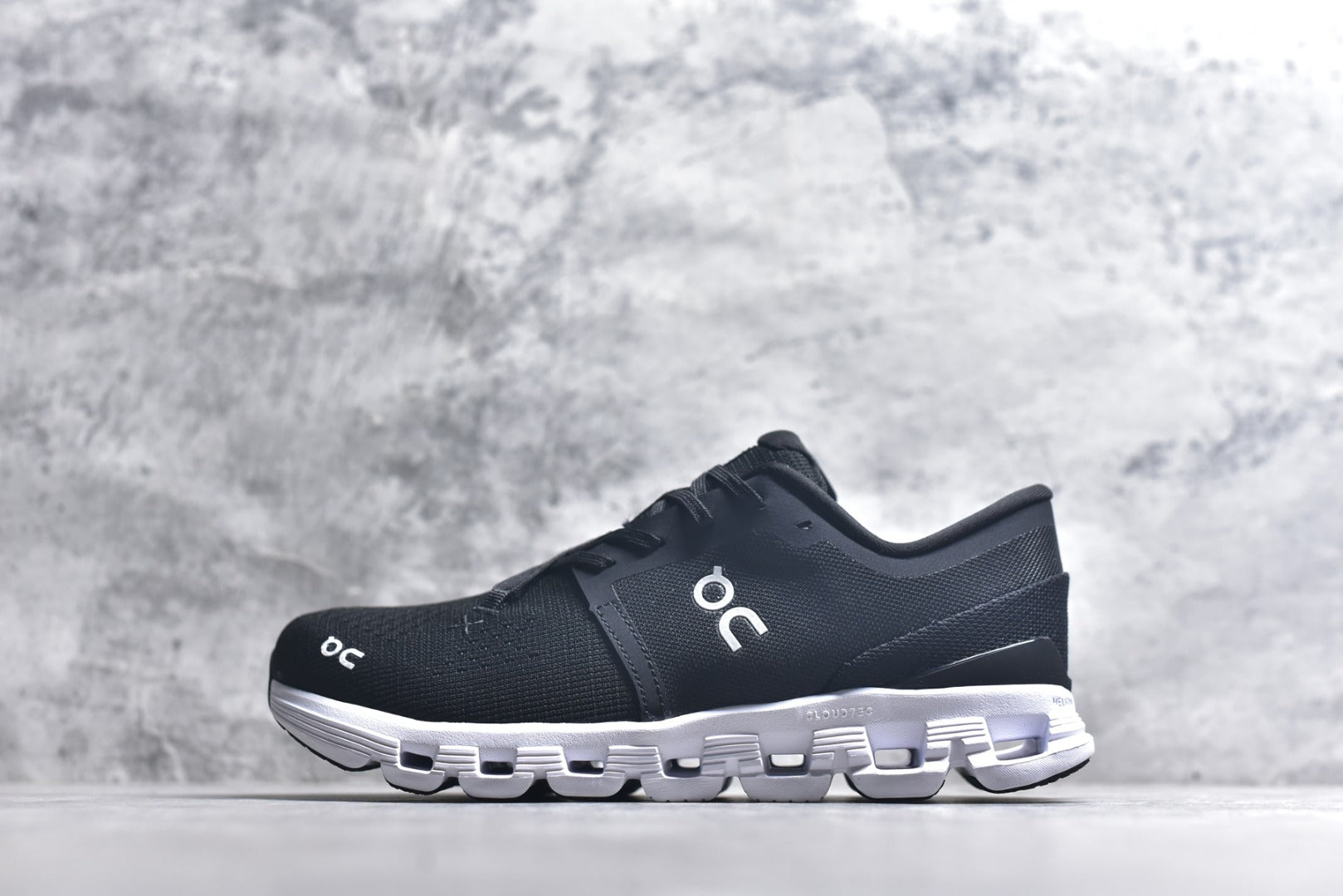 On Cloud X 4 Low-Top Running Sneaker 3WG10360299