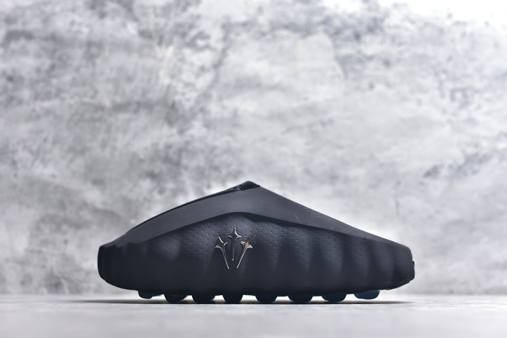 Chrome Hearts x Nike Mind 001 Collaboration Closed-Toe Massage Slide HY5028-200