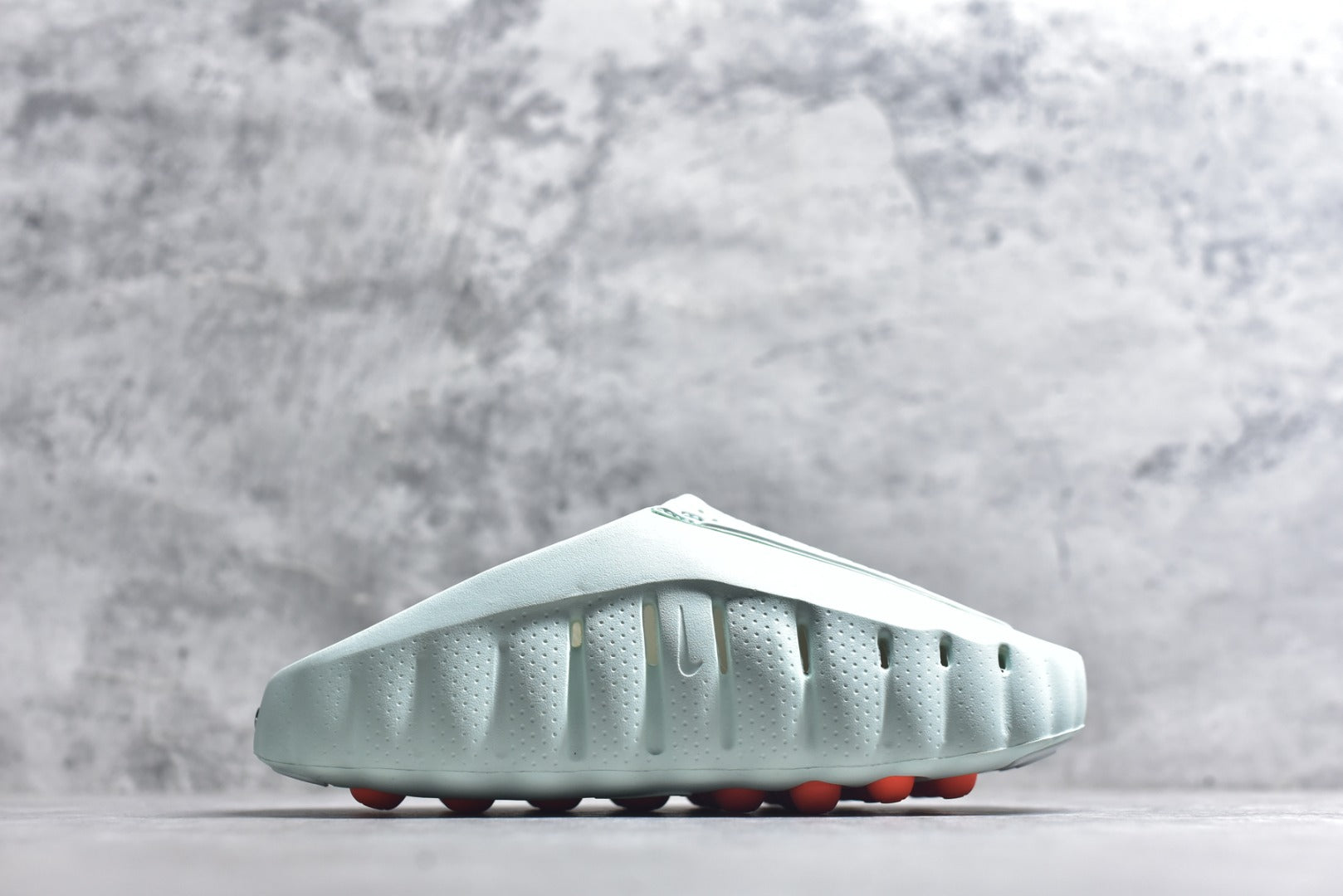 Nike Mind 001 Closed-Toe Massage Slide HQ4309-300 Mint Green
