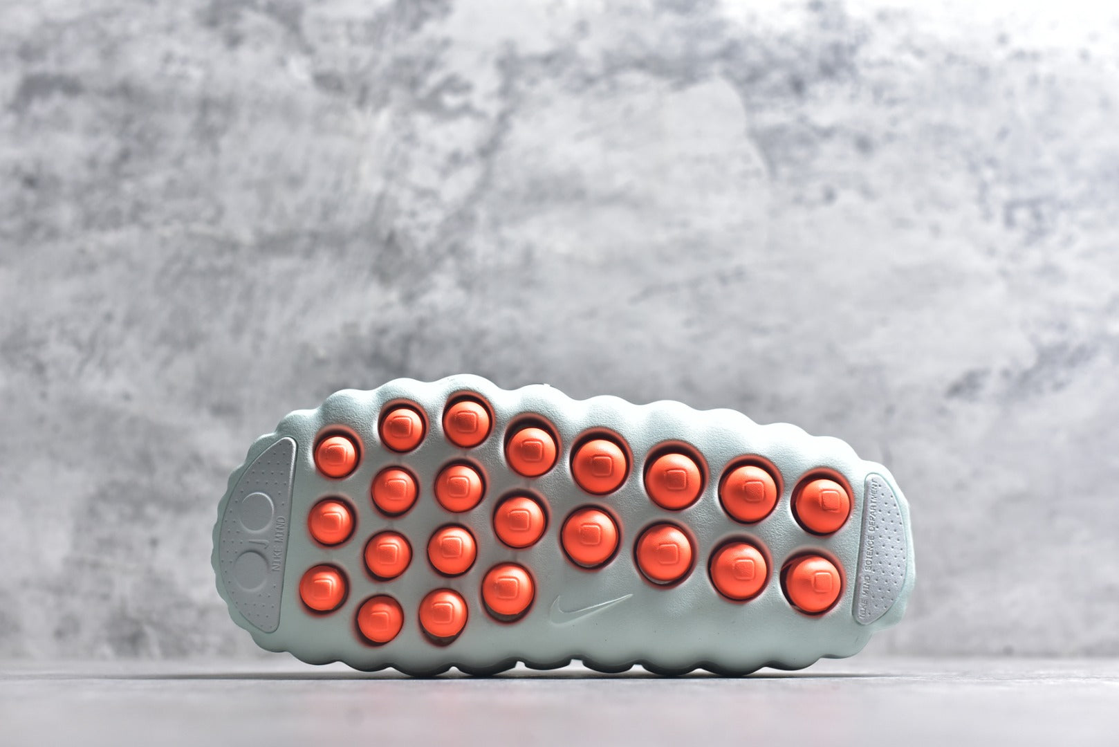 Nike Mind 001 Closed-Toe Massage Slide HQ4309-300 Mint Green