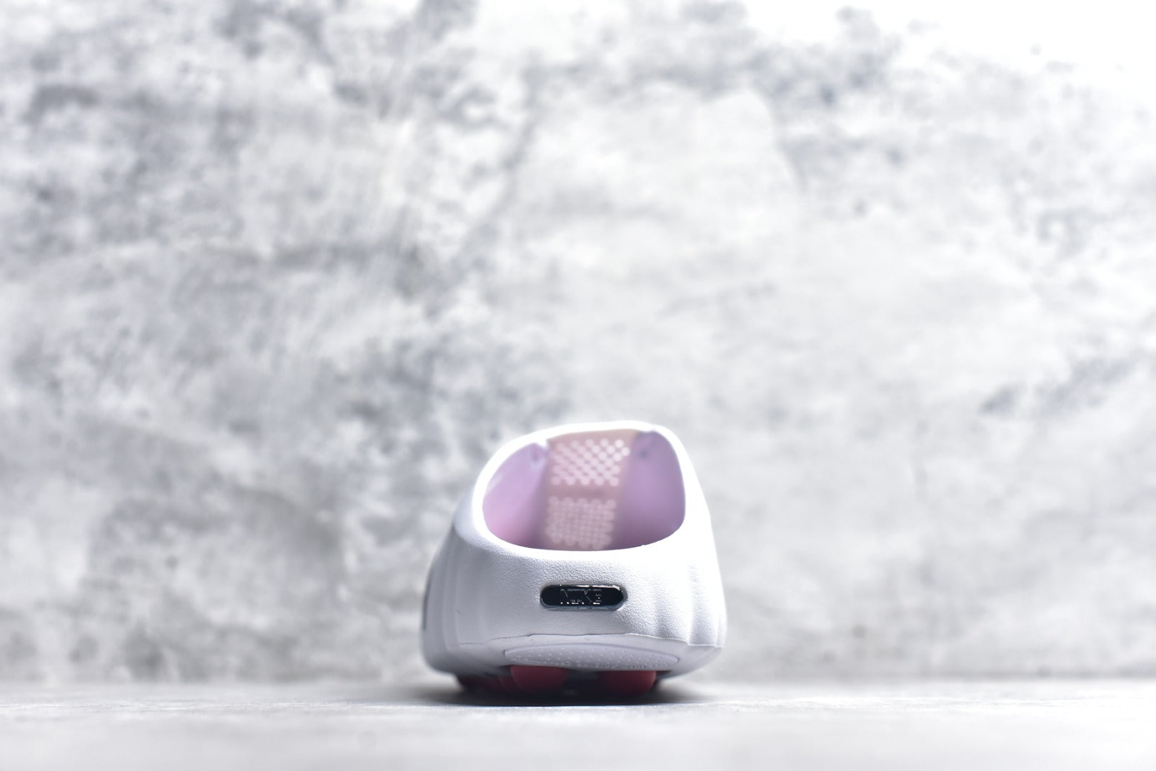 Nike Mind 001 Closed-Toe Massage Slide HQ4307-003 White