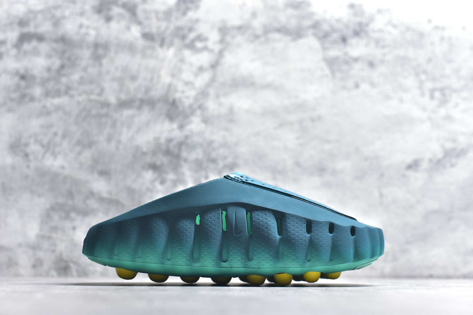 Nike Mind 001 Closed-Toe Massage Slide HQ4307-301 Geode Blue-Green