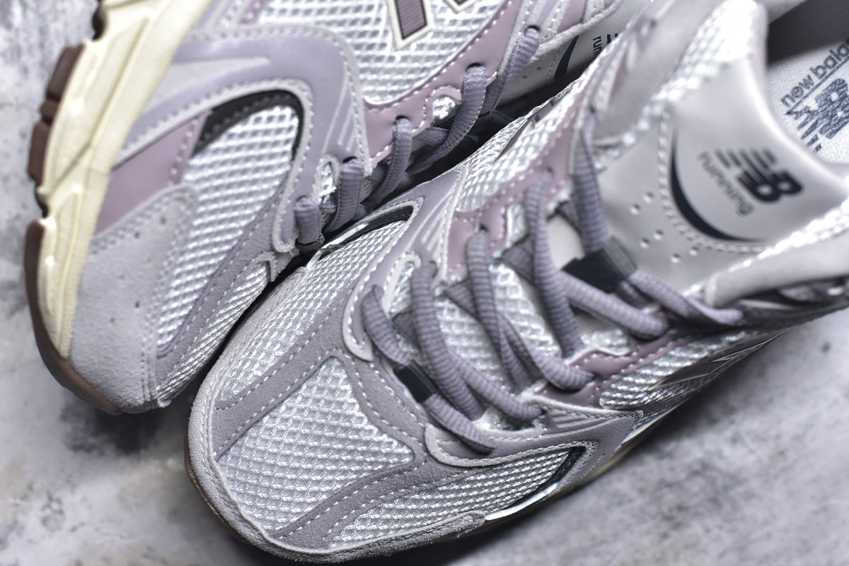 New Balance 530 Retro Breathable Running Sneaker U5307VI (Unisex)