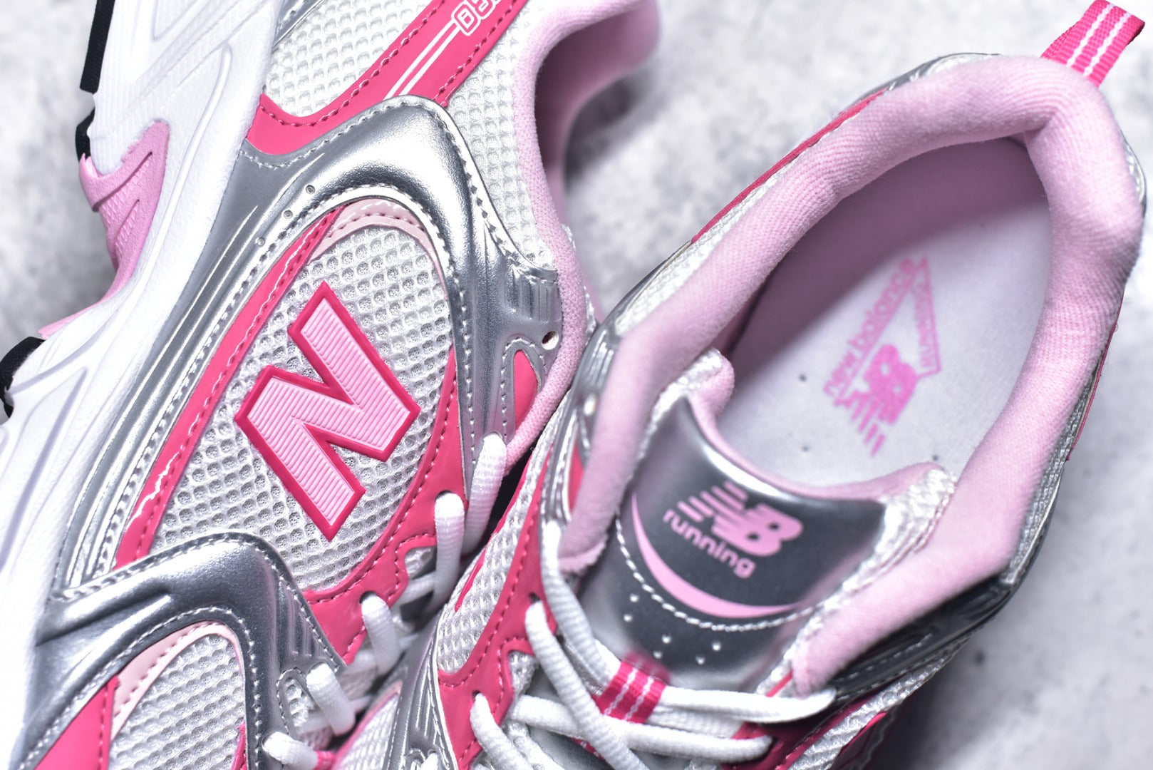 New Balance 530 Retro Breathable Running Sneaker U53022Q (Unisex)