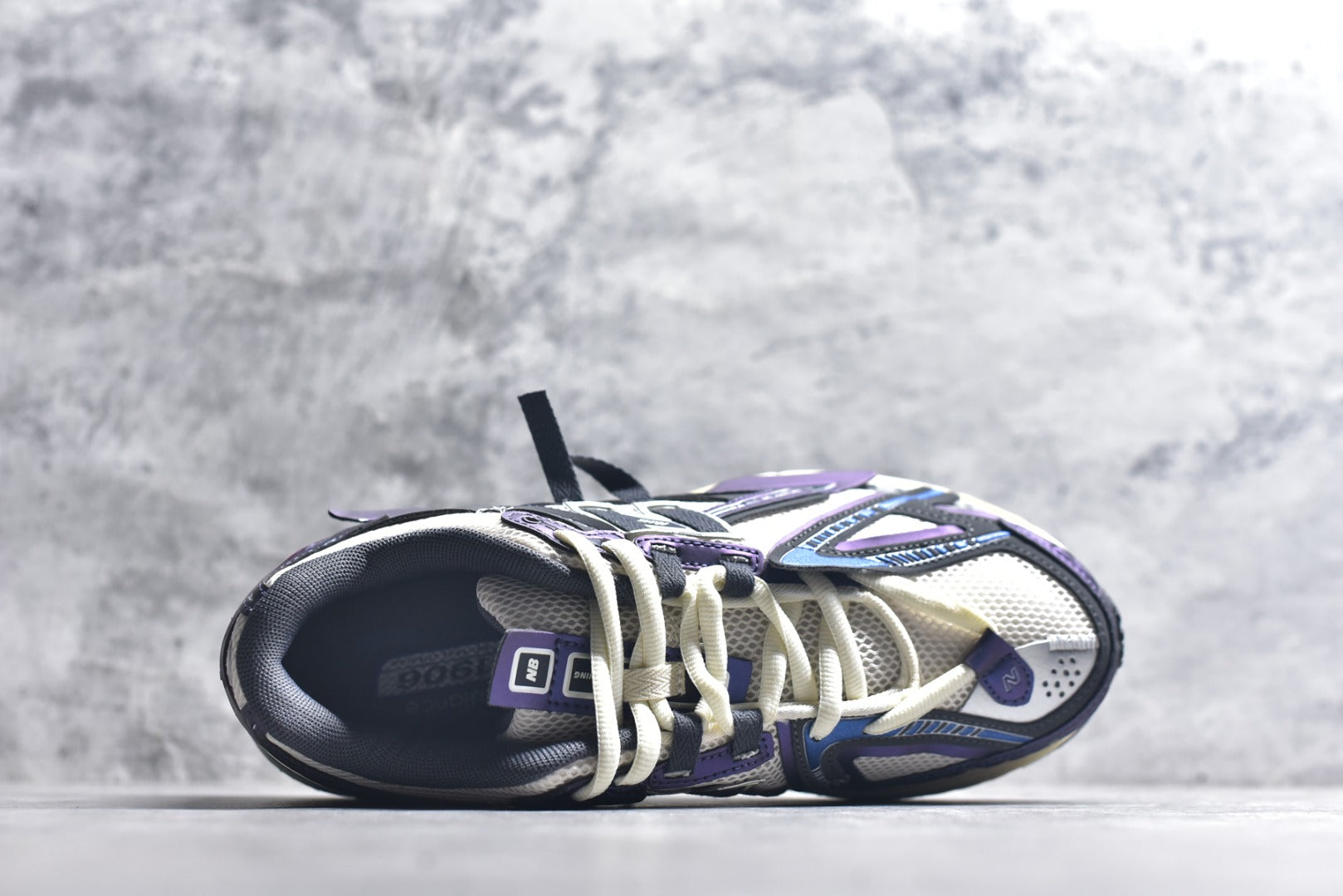 New Balance 1906 | Retro Dad Sneaker | U1906ANB