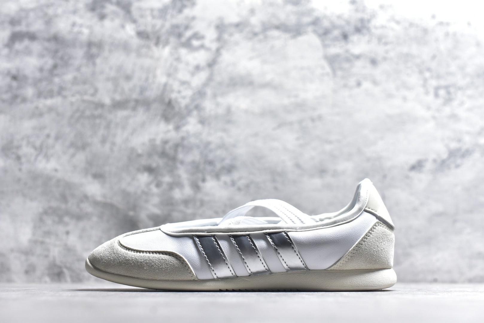 Adidas Barreda Mary Jane | Lightweight Flat Casual Shoe | HQ7400