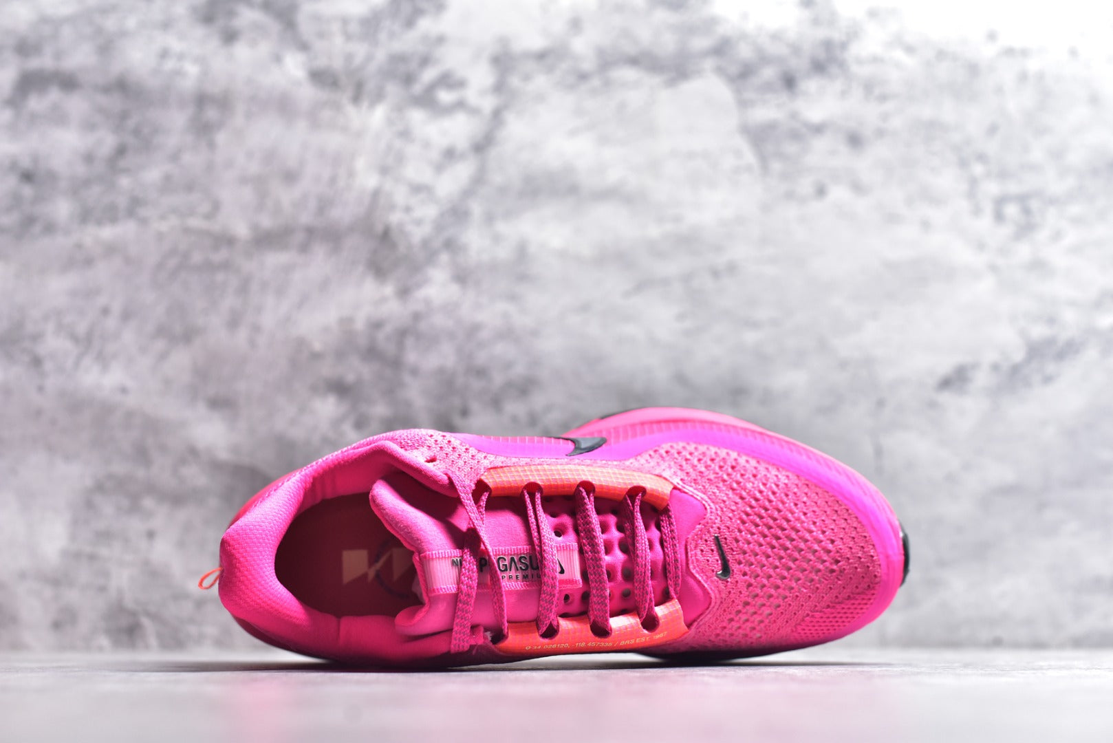 Nike Air Zoom Pegasus Premium | Air-Cushioned Running Shoe | HQ2592-600