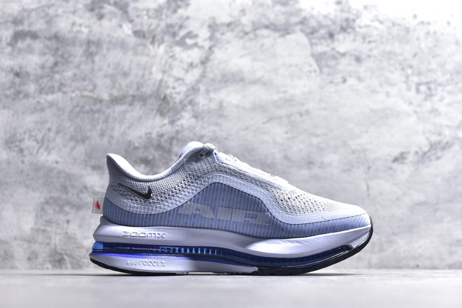 Nike Air Zoom Pegasus Premium | Air-Cushioned Running Shoe | HQ2592-004