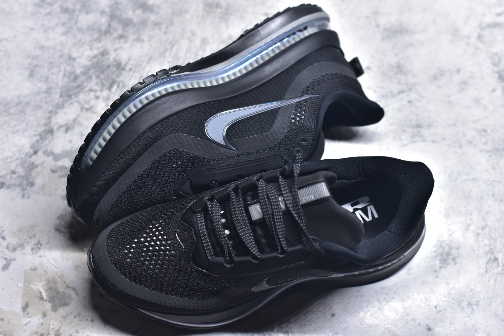 Nike Air Zoom Pegasus Premium | Air-Cushioned Running Shoe | HQ2593-005