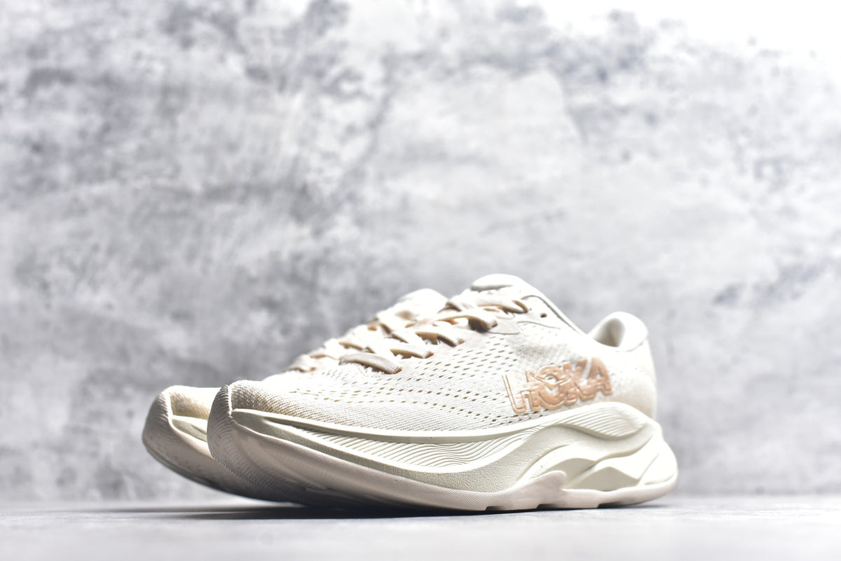 Hoka One One Kawana Running Shoe — 11551314 VCH