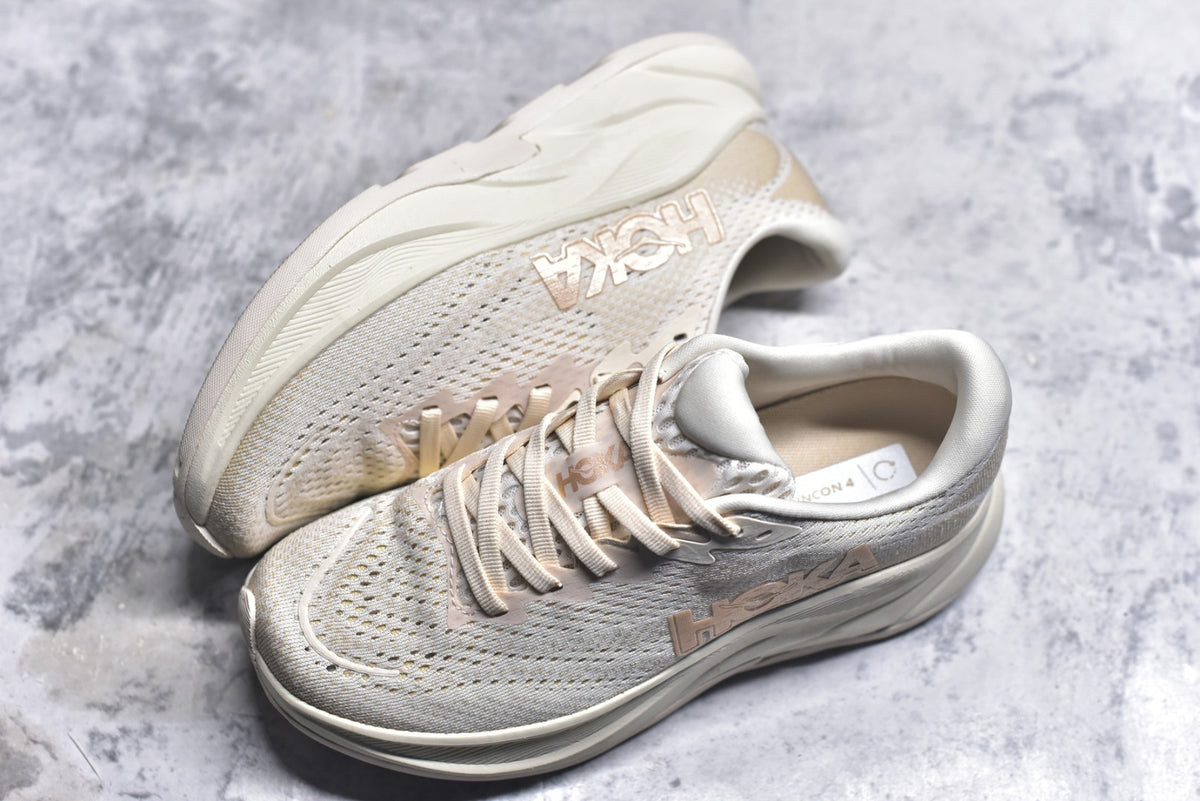Hoka One One Kawana Running Shoe — 11551314 VCH