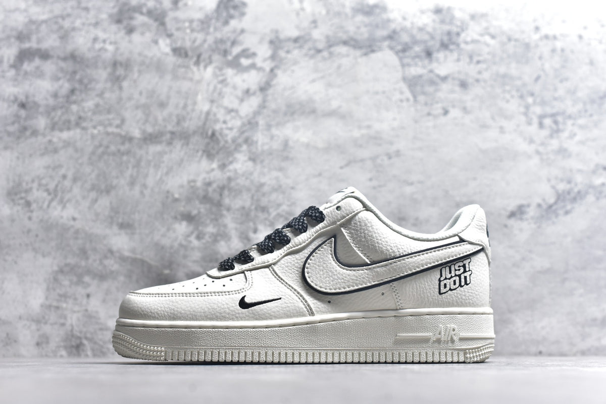 Nike Air Force 1 Low — MM5288-072 Sail / Black