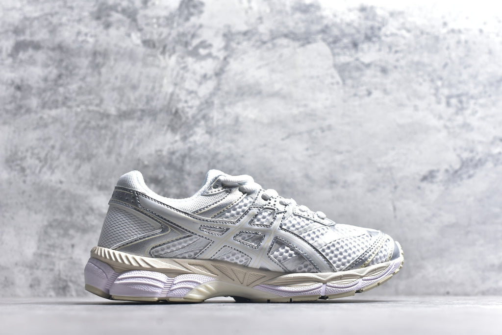 Asics Gel-Cumulus 16 Running Shoe — 1203A733-102 White