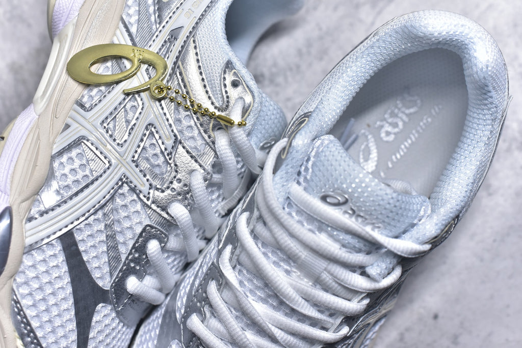 Asics Gel-Cumulus 16 Running Shoe — 1203A733-102 White