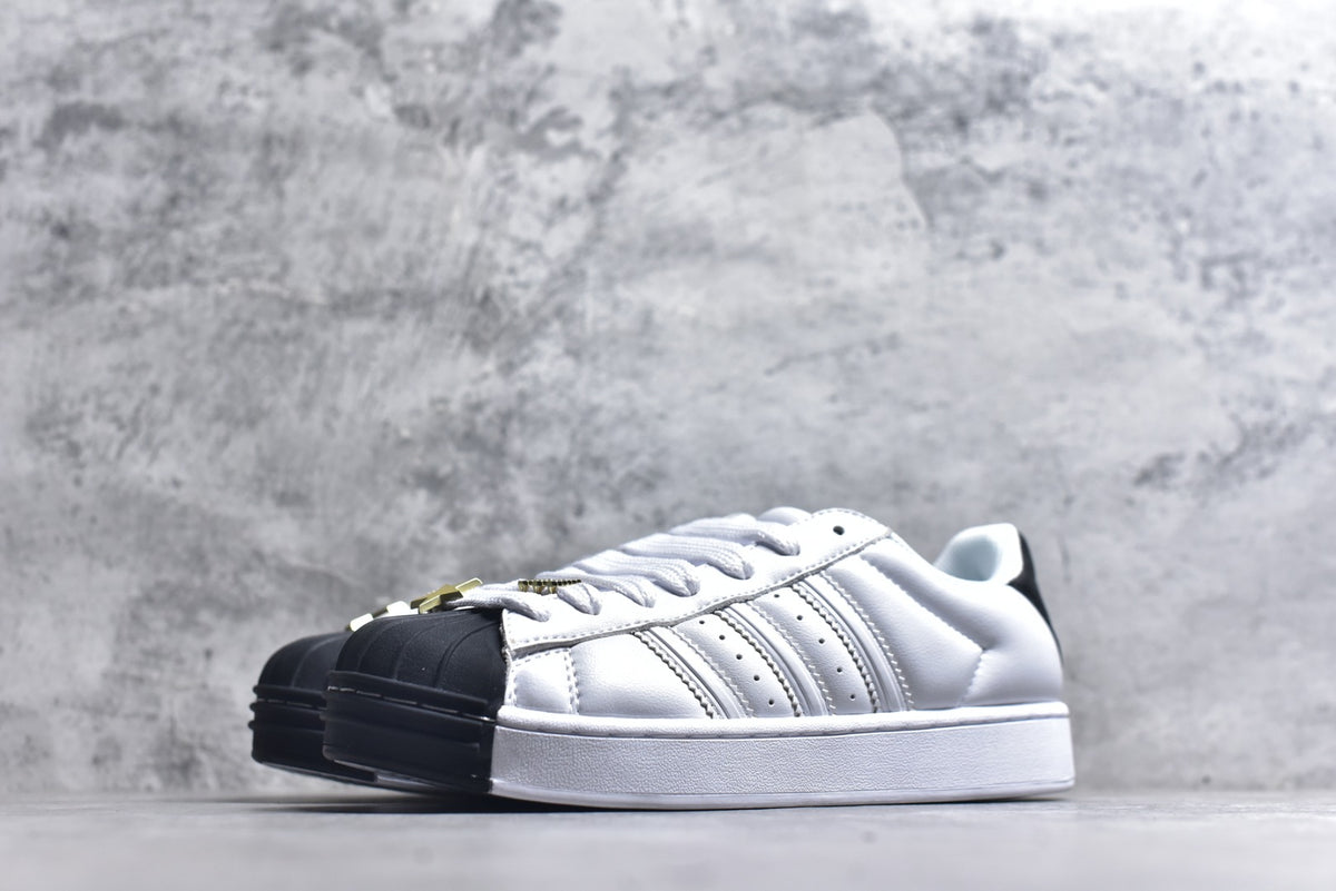 Adidas Superstar 2 ST Low-Top Sneaker — IH6679
