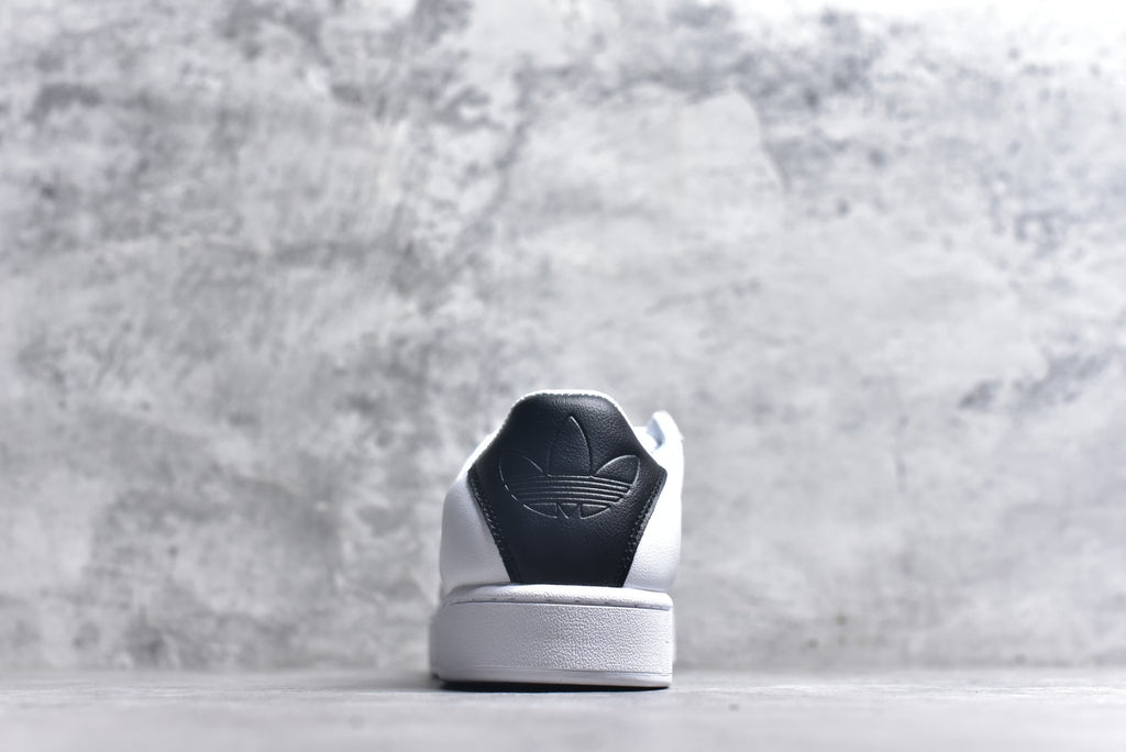 Adidas Superstar 2 ST Low-Top Sneaker — IH6679