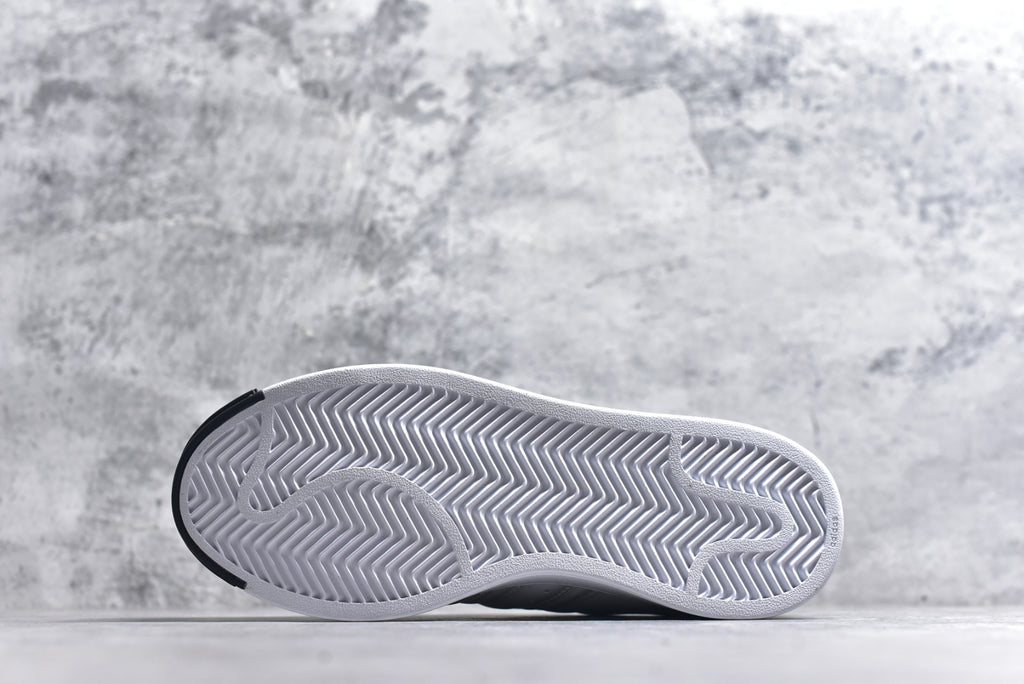 Adidas Superstar 2 ST Low-Top Sneaker — IH6679