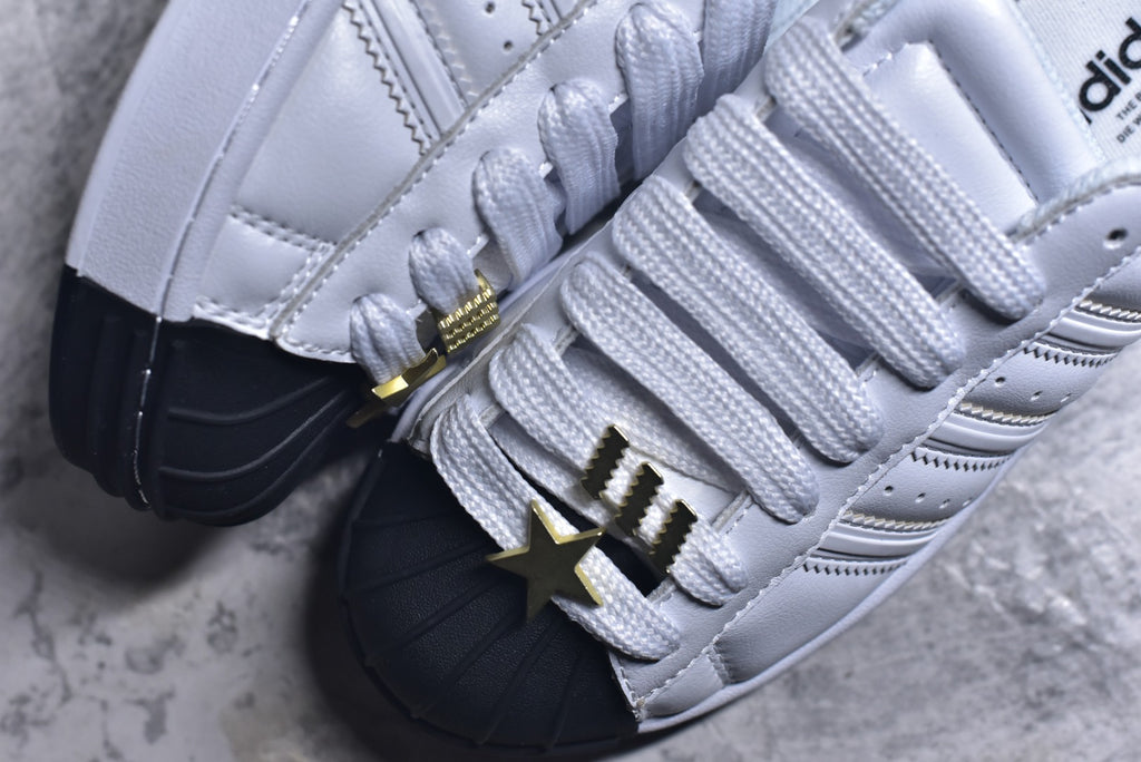 Adidas Superstar 2 ST Low-Top Sneaker — IH6679