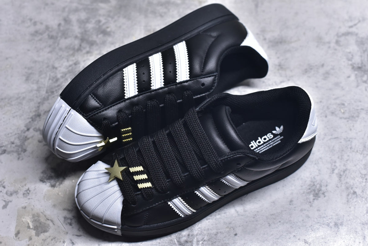 Adidas Superstar 2 ST Low-Top Sneaker — JR7444